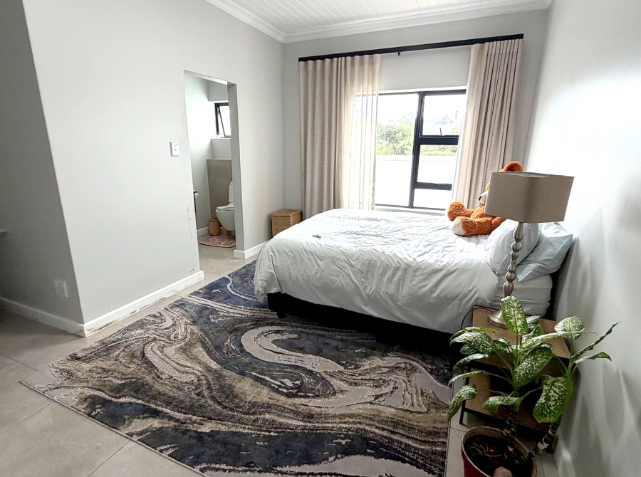 To Let 4 Bedroom Property for Rent in St Francis Links Eastern Cape